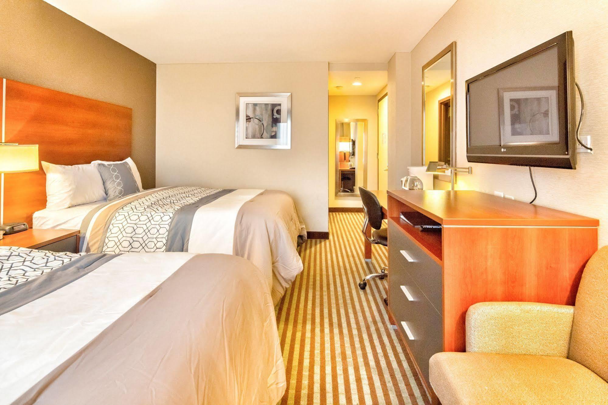 Prince Flushing Hotel New York Esterno foto