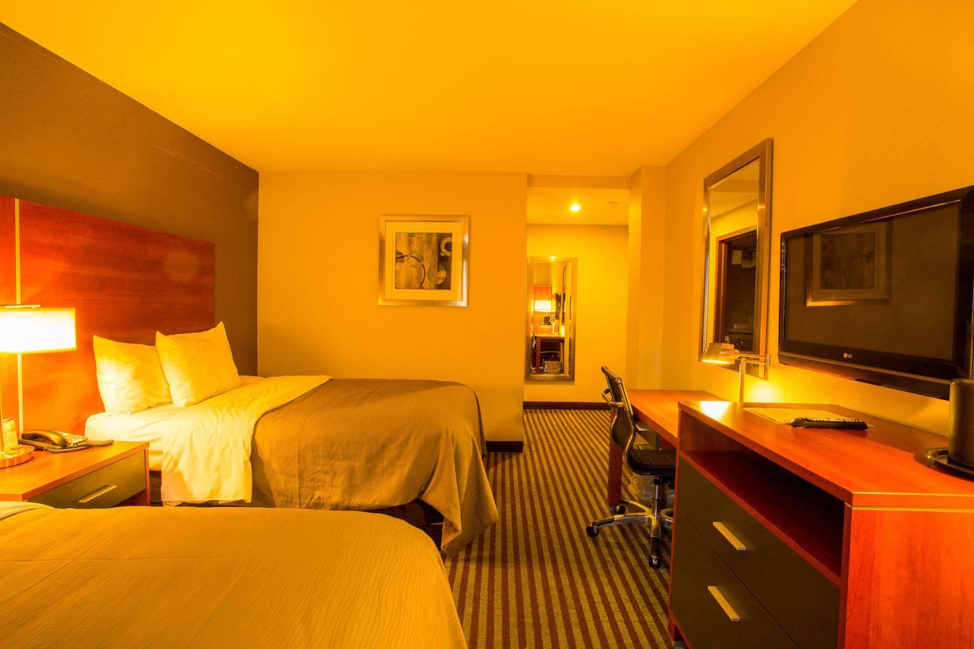Prince Flushing Hotel New York Esterno foto